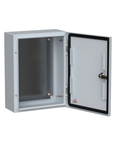 ЩМП-40.30.15 TITAN 5 УХЛ1 IP66 400x300x150 (TI5-10-N-040-030-015-66). Шкаф металлический с монтажной платой. IEK в Смоленске