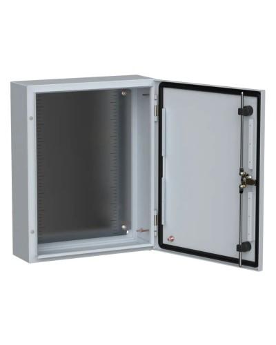 ЩМП-50.40.15 УХЛ1 IP66 500x400x150 TITAN 5 (TI5-10-N-050-040-015-66). Шкаф металлический с монтажной платой. IEK в Смоленске