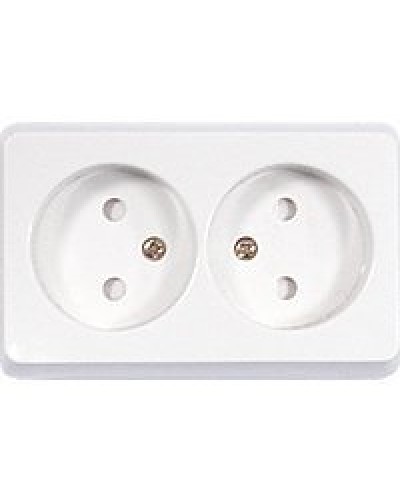 Розетка двойная открытой установки без з/к, белый, LK Standard (813604). Розетка без заземляющих контактов с защитными шторками. Экопласт в Смоленске